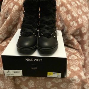 Nine West, Weaton3 Black Boots with fur lining.  Size 6.5 Medium.  New with Box.